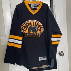 Vintage Reebok Boston Bruins Hockey NHL Jersey. Adult XL.